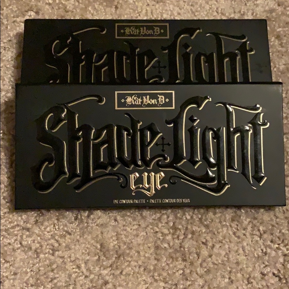 Kat Von D Shade and Light eyeshadow palette